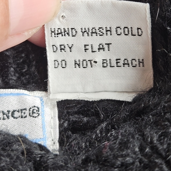 Maggie Lawrence Sport Vintage Sweater Granny Squares Crochet Black Floral - Picture 6 of 13